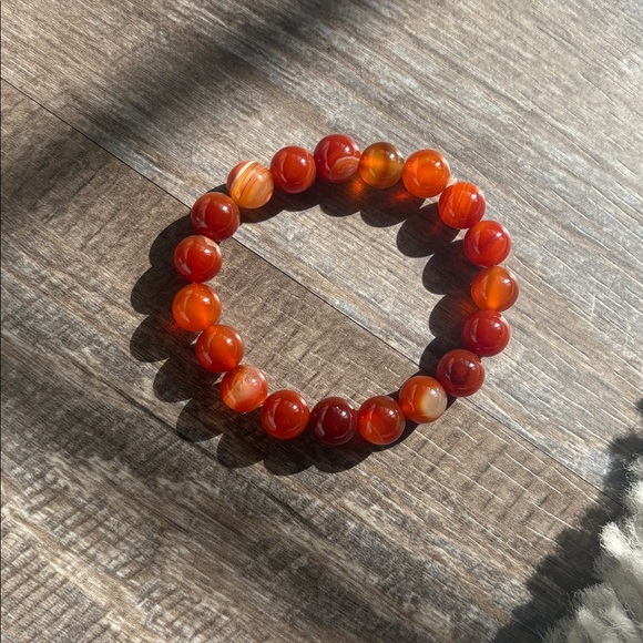 Carnelian & Sardonyx Crystal Bracelet – 10mm Beads | 7.5” | Empowering Energy | - Picture 5 of 6